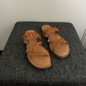Women’s Hilda Braided Strappy Footbed Sandals -Universal Thread, Size 6, Brown